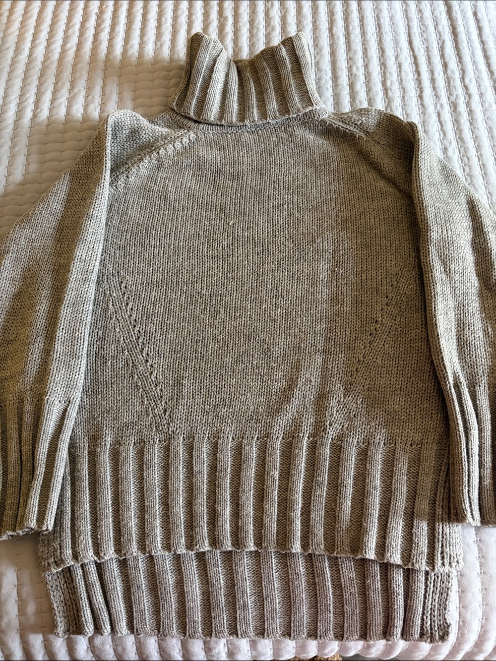 Aemi+Co Relaxed Knit Turtleneck Sweater